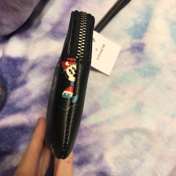 Coach x Disney Wristlet - Picture 8 of 12